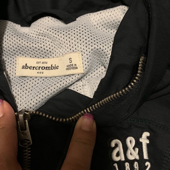 SOLD****** A&F windbreaker - Picture 2 of 4